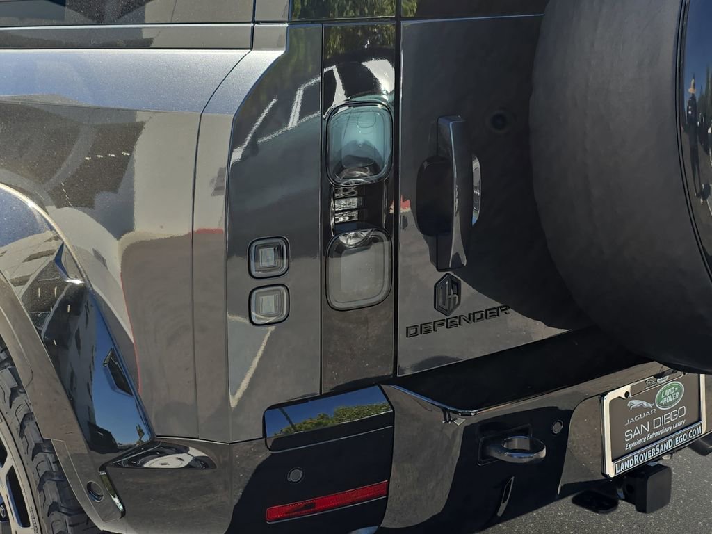 New 2026 Land Rover Defender 110 V8 image 35