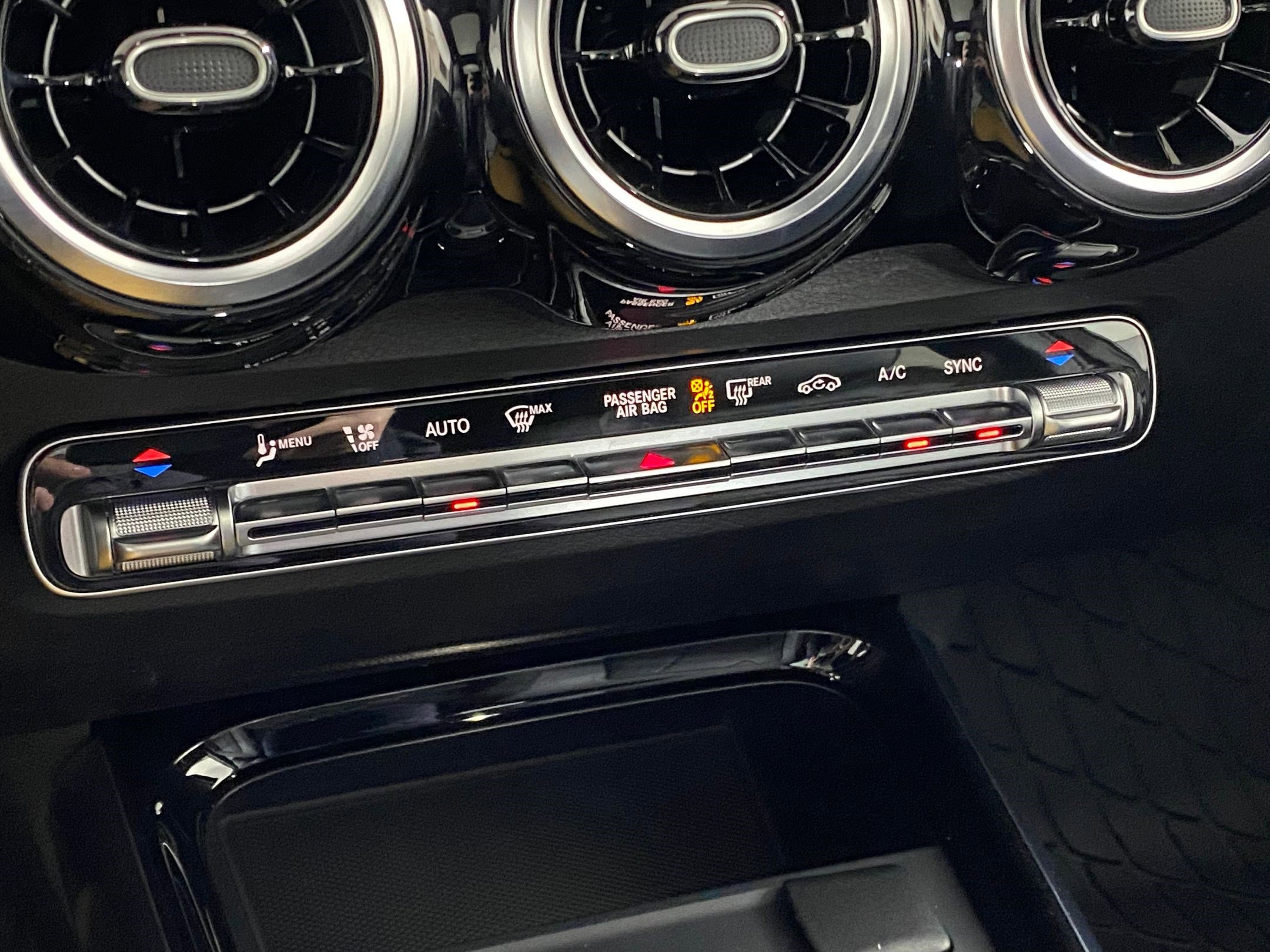 Used 2026 Mercedes-Benz GLB 250 4MATIC image 27