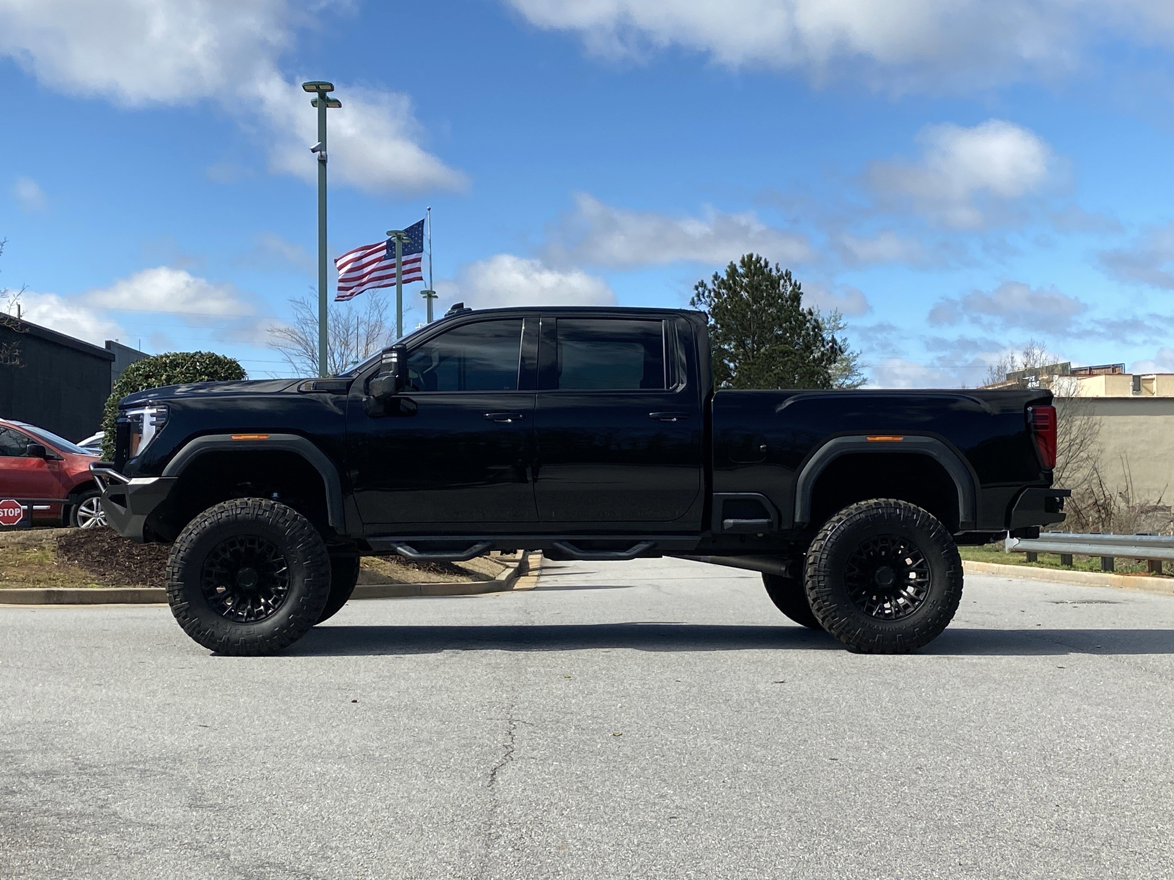 Used 2025 GMC Sierra 2500 SLT w/ SLT Convenience Package image 14