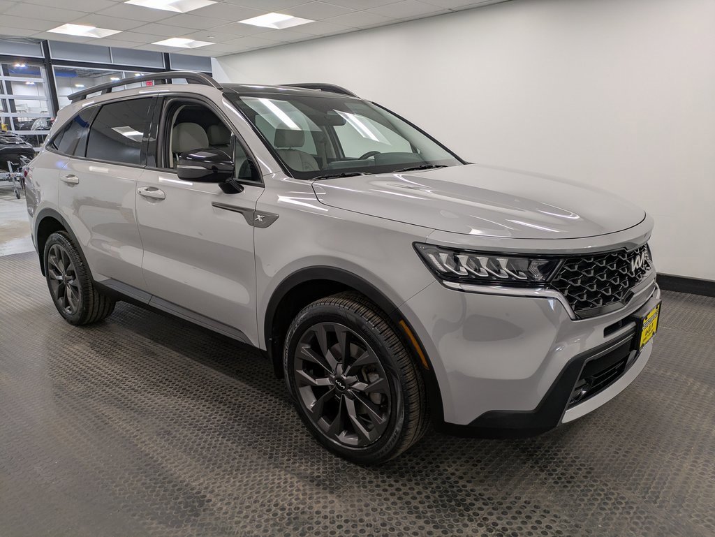 Certified 2022 Kia Sorento X-Line EX image 3