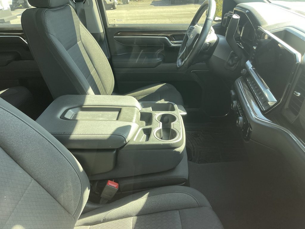 Used 2025 Chevrolet Silverado 1500 LT AWD/4WD image 12