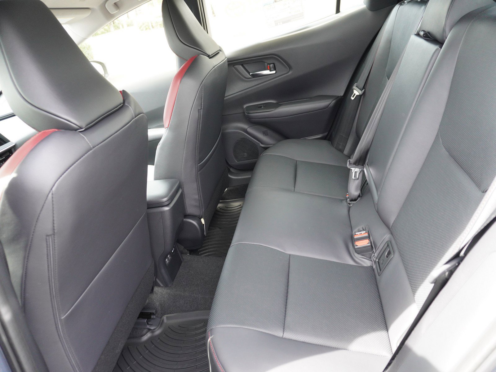 New 2026 Toyota Prius Plug-In Hybrid image 12