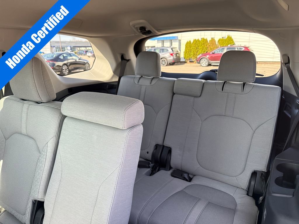 Certified 2023 Honda Pilot LX image 17