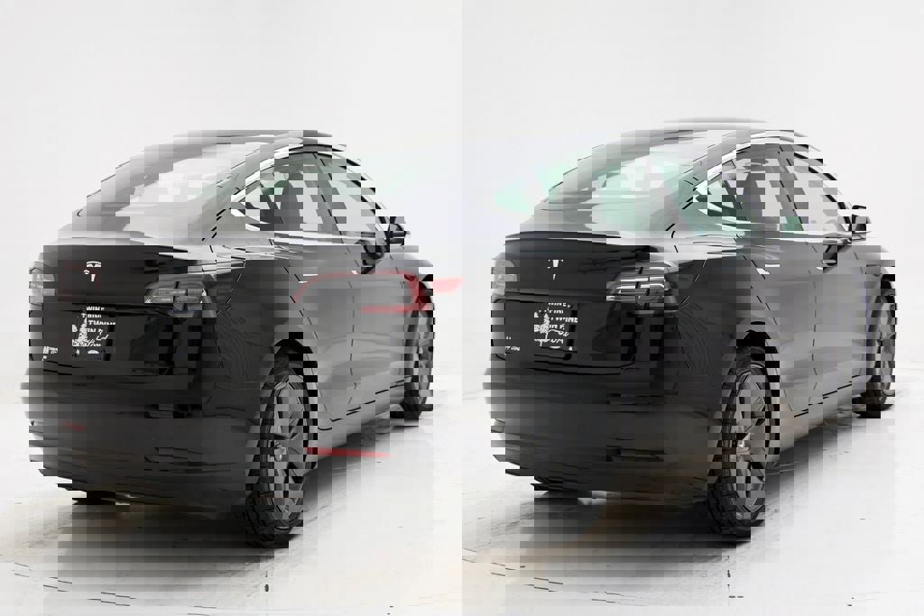 Used 2020 Tesla Model 3 Standard Range Plus image 8