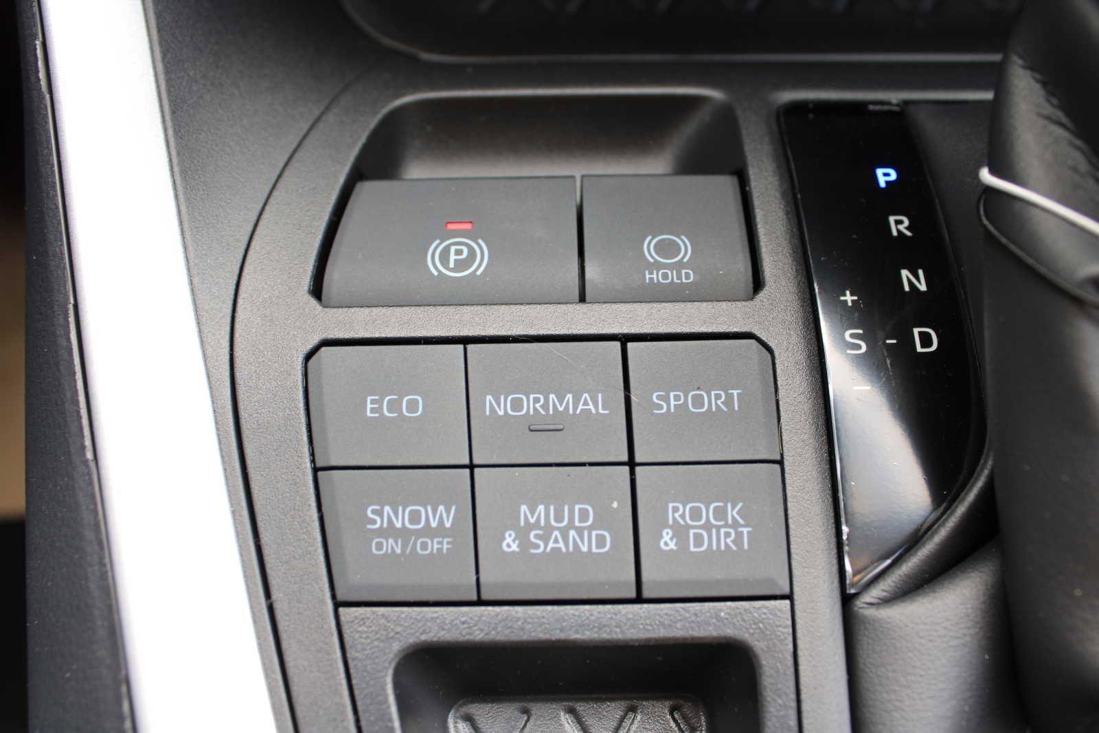 New 2025 Toyota RAV4 XLE image 20