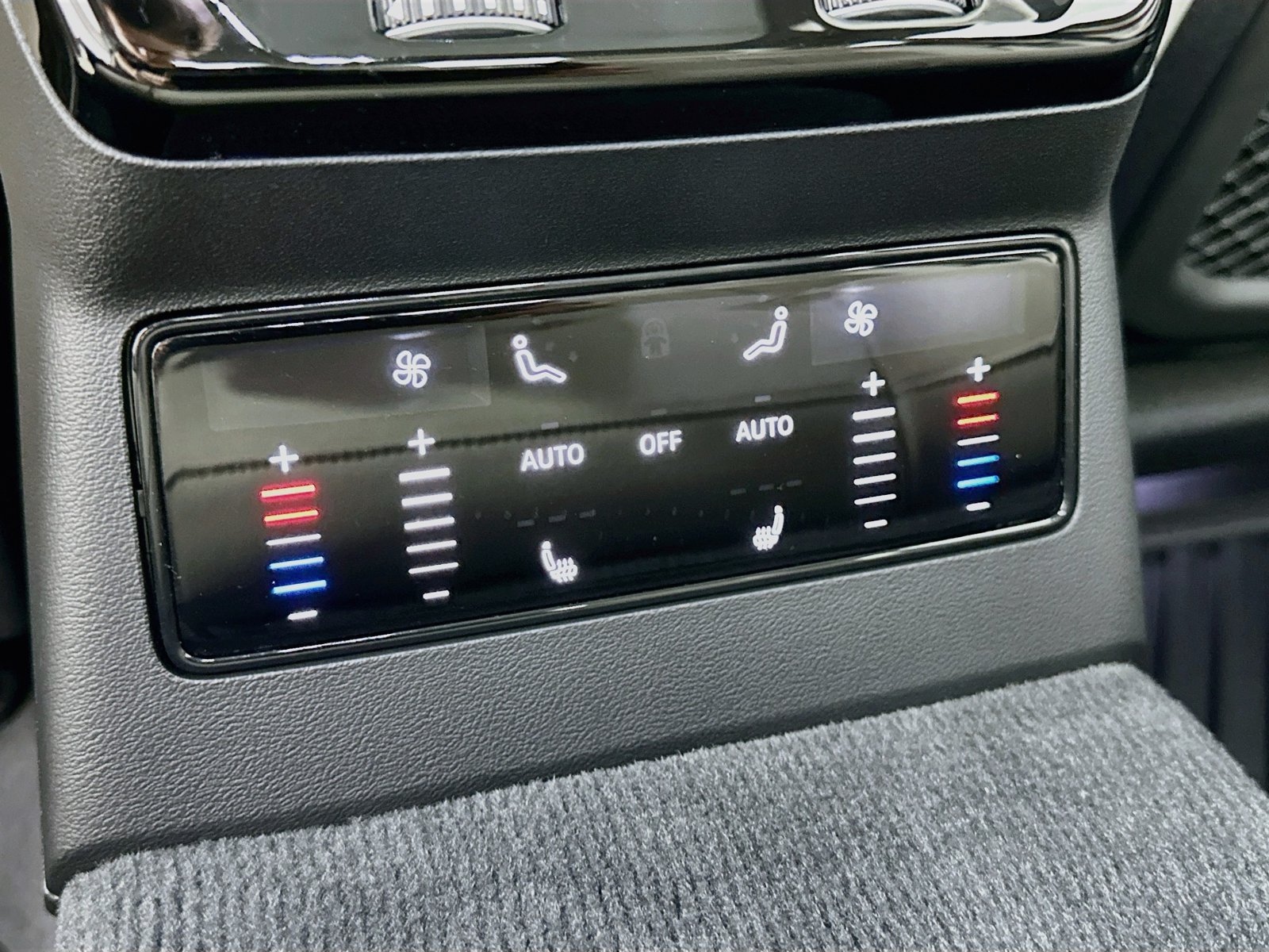 New 2026 Audi A6 Premium Plus AWD/4WD image 37