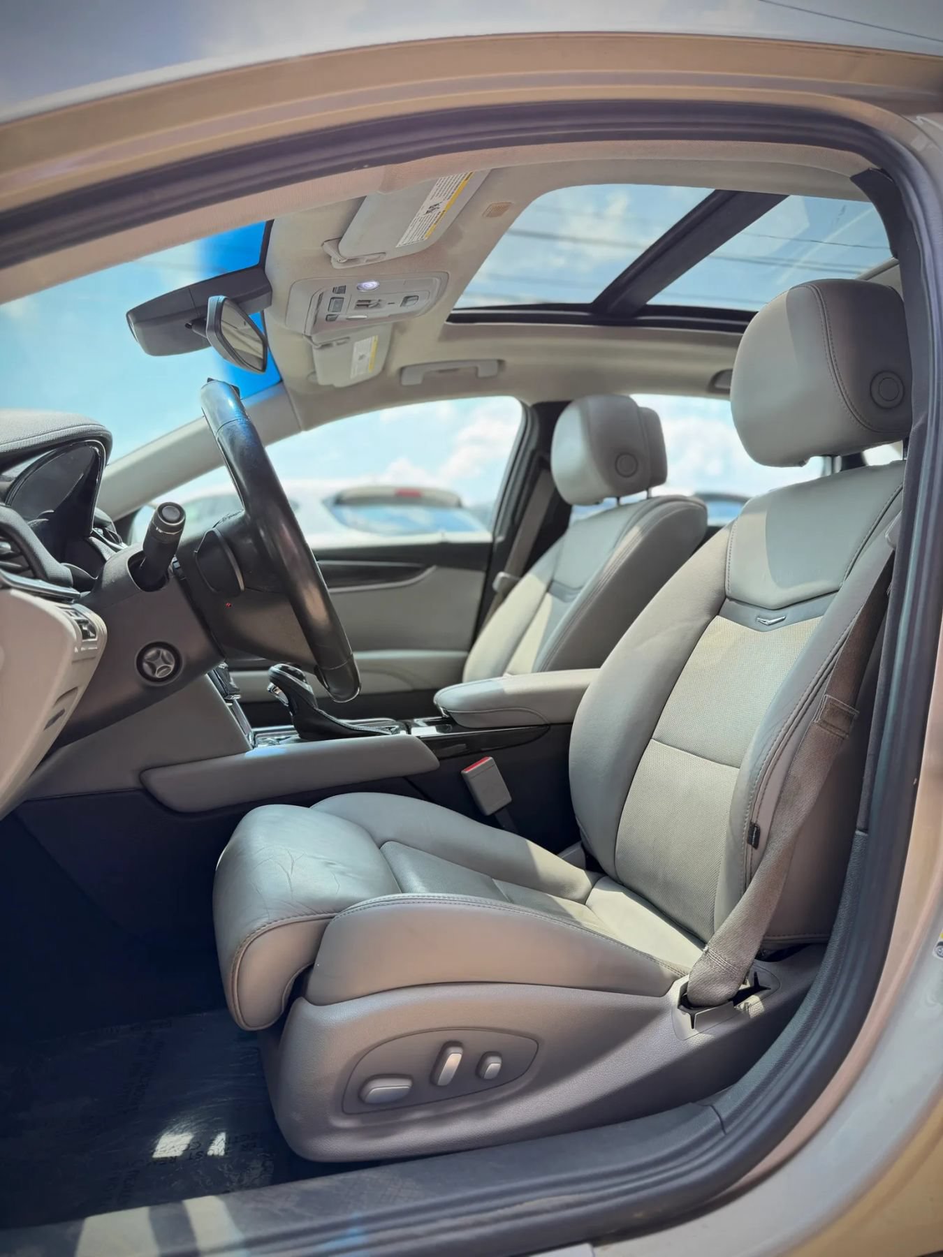 Used 2013 Cadillac XTS Premium AWD/4WD image 7