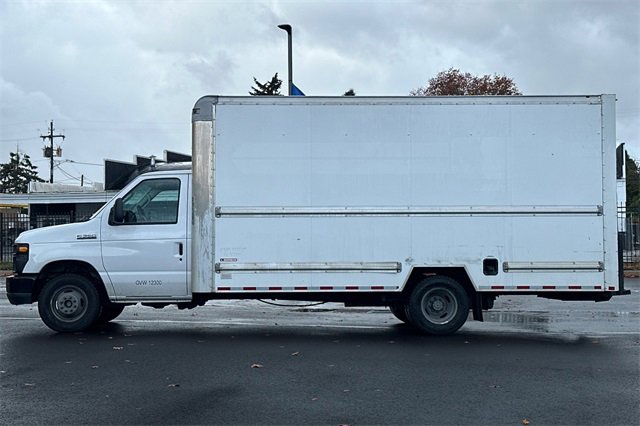 Used 2016 Ford E-350 and Econoline 350 Super Duty image 7