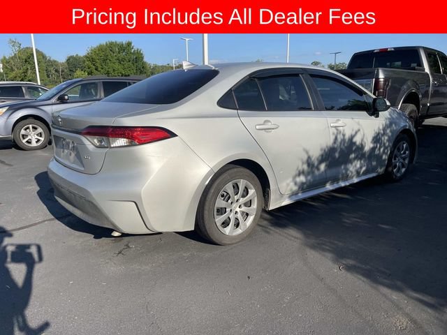 Used 2025 Toyota Corolla LE FWD image 9