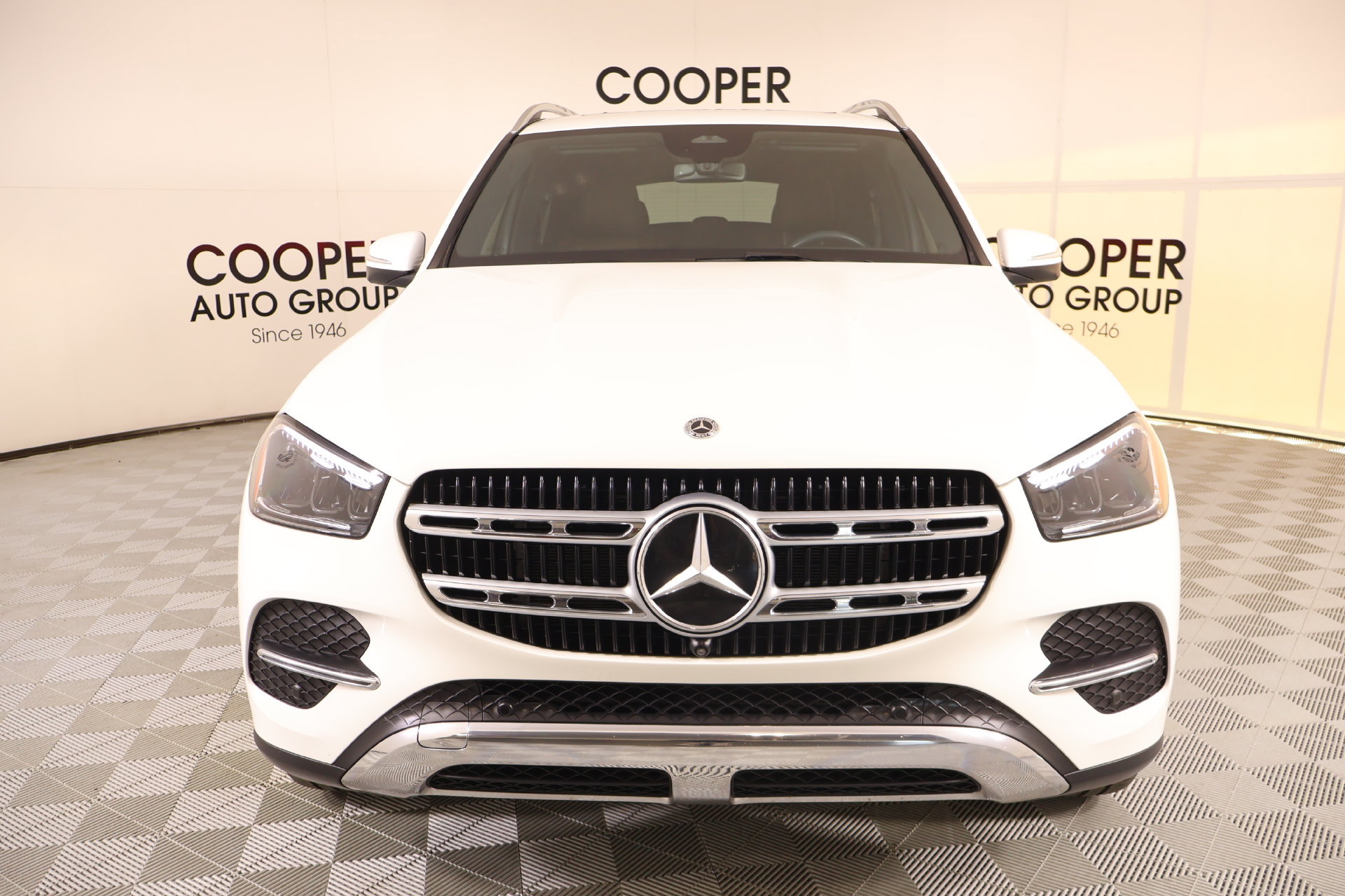 Used 2024 Mercedes-Benz GLE 350 4MATIC image 9