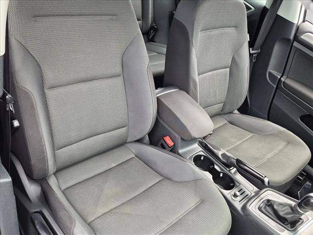 Used 2016 Volkswagen Golf S FWD image 16