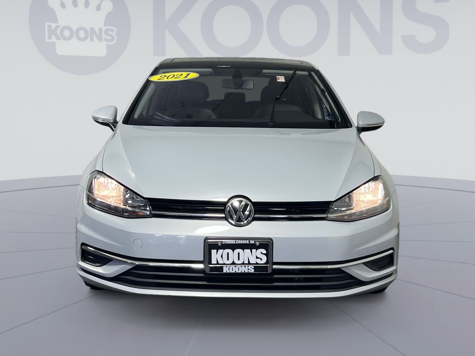 Used 2021 Volkswagen Golf 4-Door FWD image 4