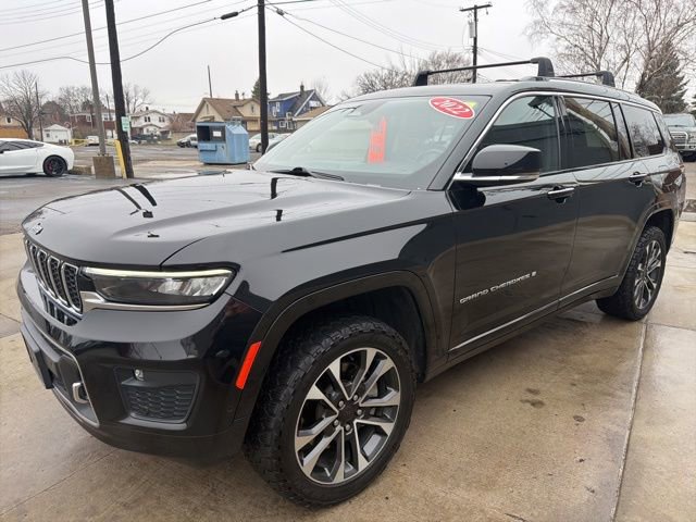 Used 2022 Jeep Grand Cherokee L Overland w/ Luxury Tech Group IV image 3