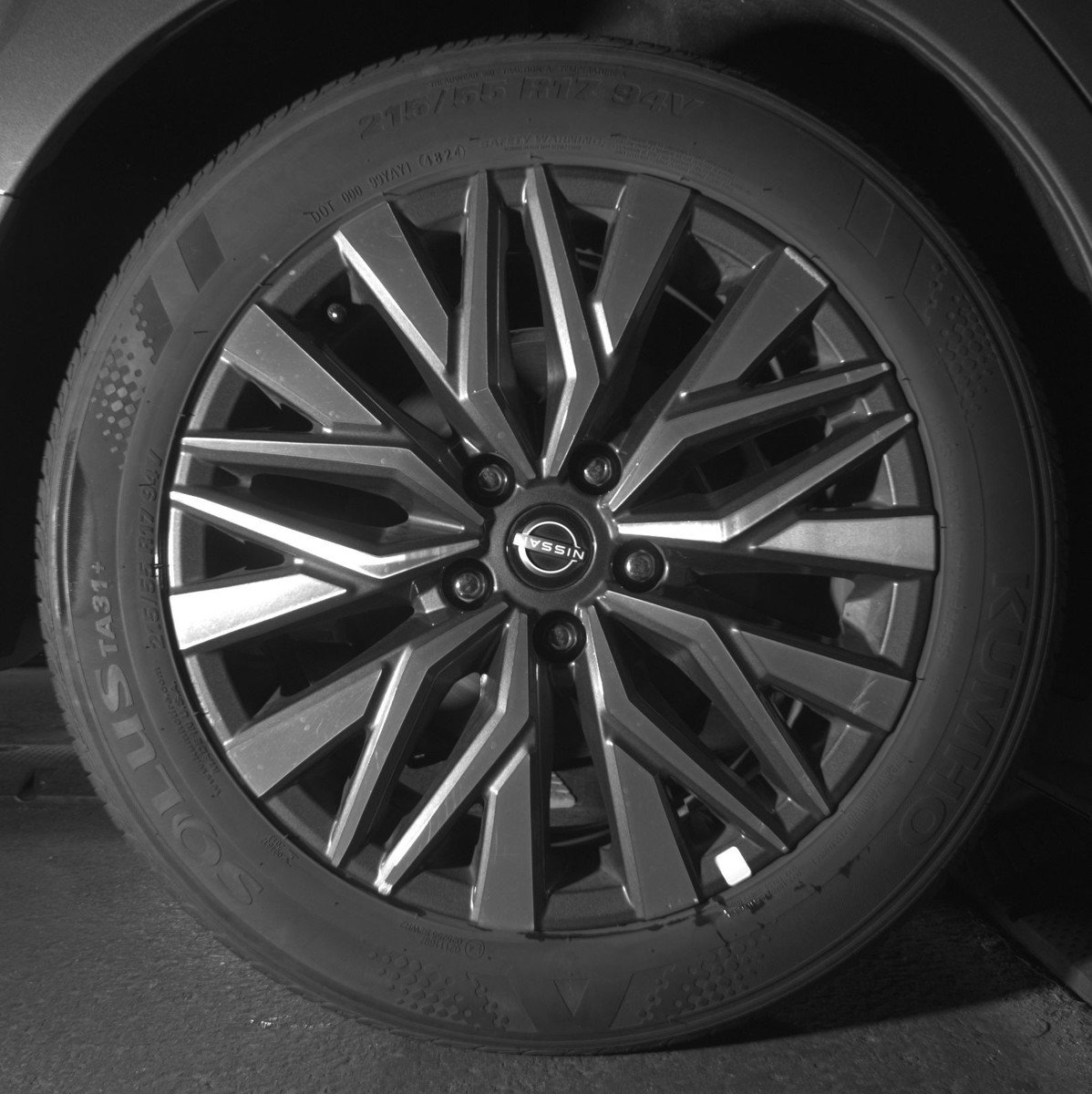 Used 2025 Nissan Altima 2.5 SV image 15