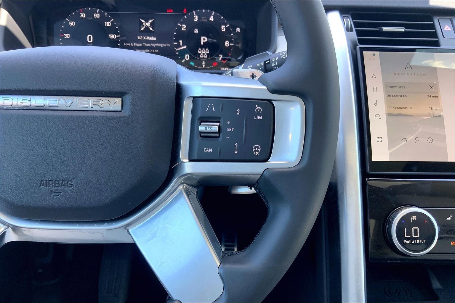 Certified 2025 Land Rover Discovery Dynamic SE AWD/4WD image 24