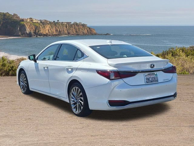 Used 2024 Lexus ES 300h w/ Accessory Package (Z1) FWD image 7