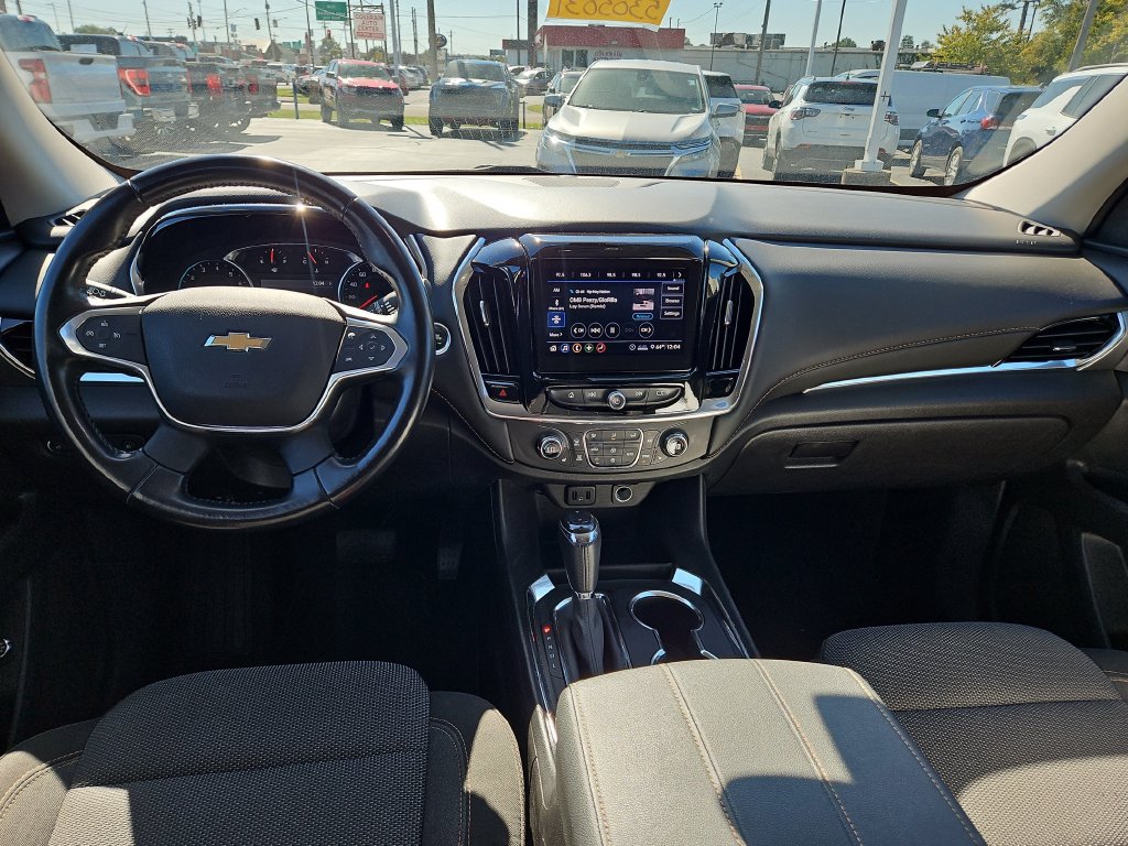 Used 2020 Chevrolet Traverse LT FWD image 12