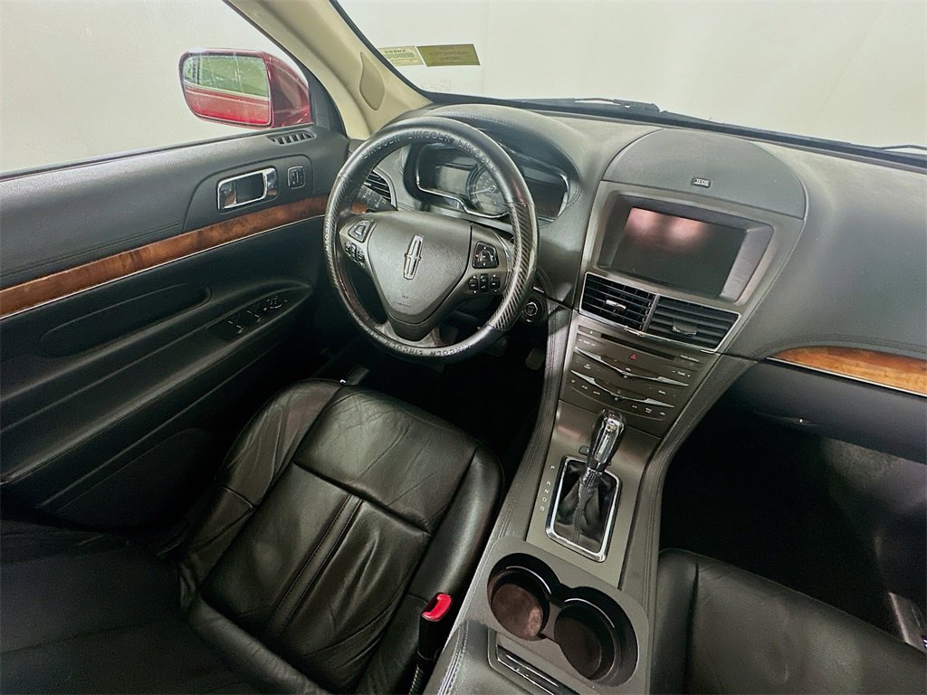 Used 2015 Lincoln MKT AWD w/ Equipment Group 201A image 9
