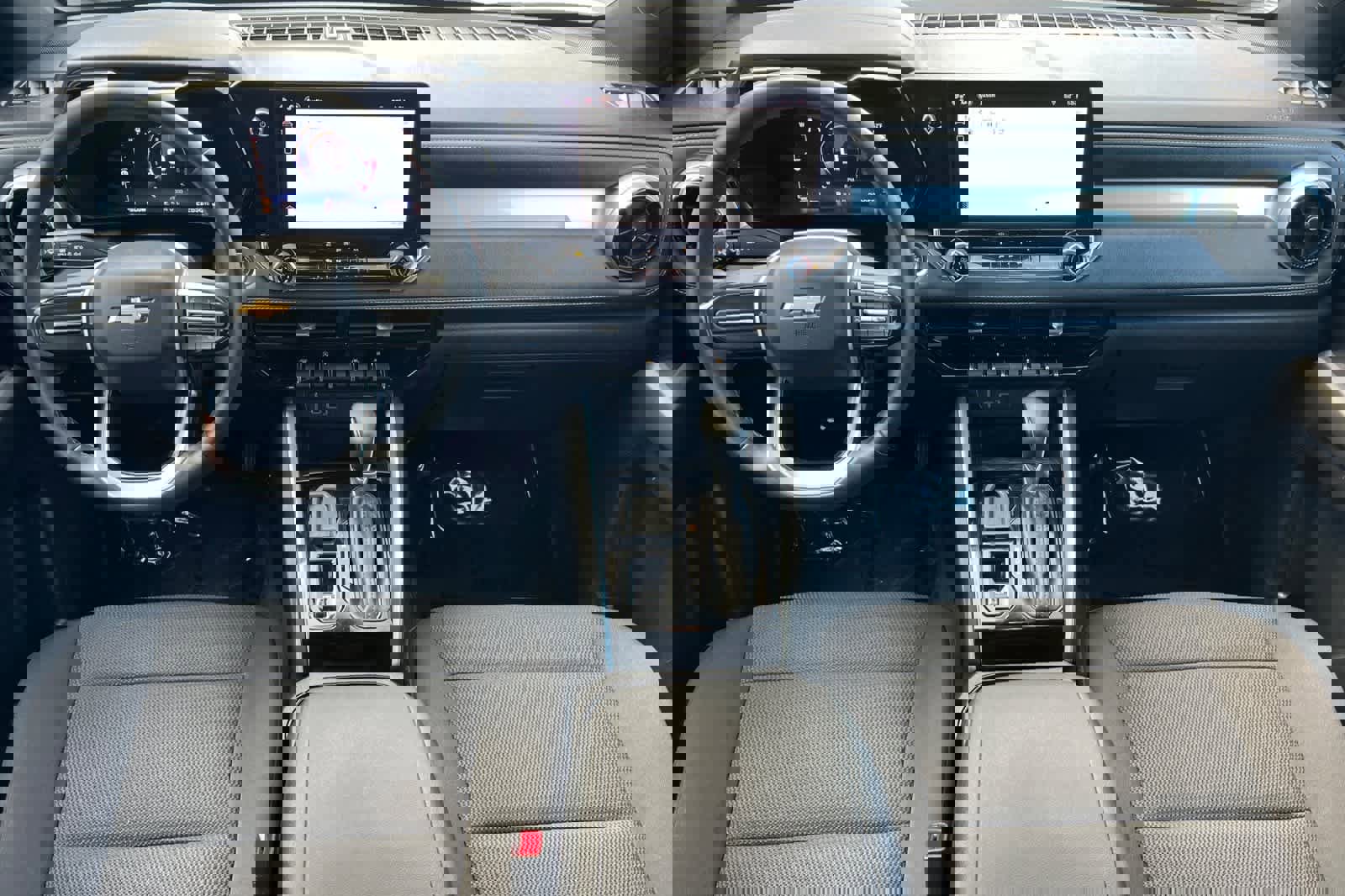 Used 2023 Chevrolet Colorado LT image 4