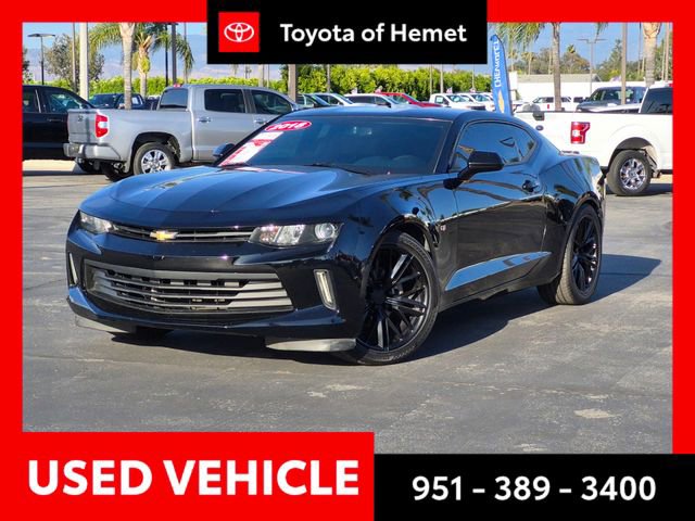 Used 2018 Chevrolet Camaro LT RWD image 1
