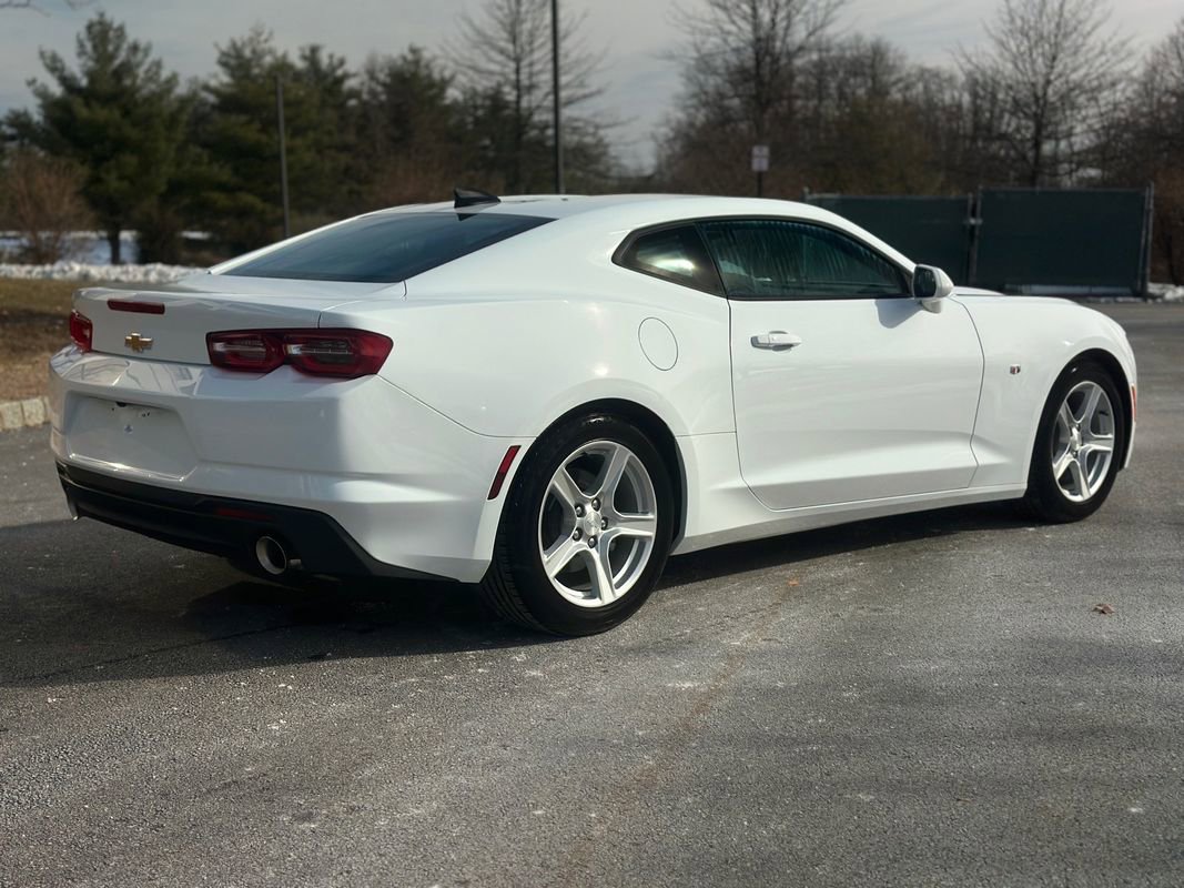 Used 2024 Chevrolet Camaro LT image 8