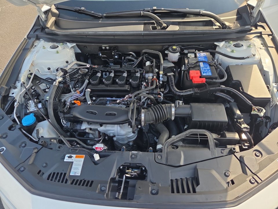 Used 2023 Honda Accord EX image 16