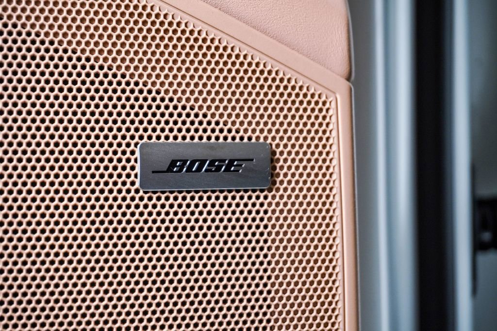 Certified 2025 Porsche Cayenne Coupe AWD/4WD image 27