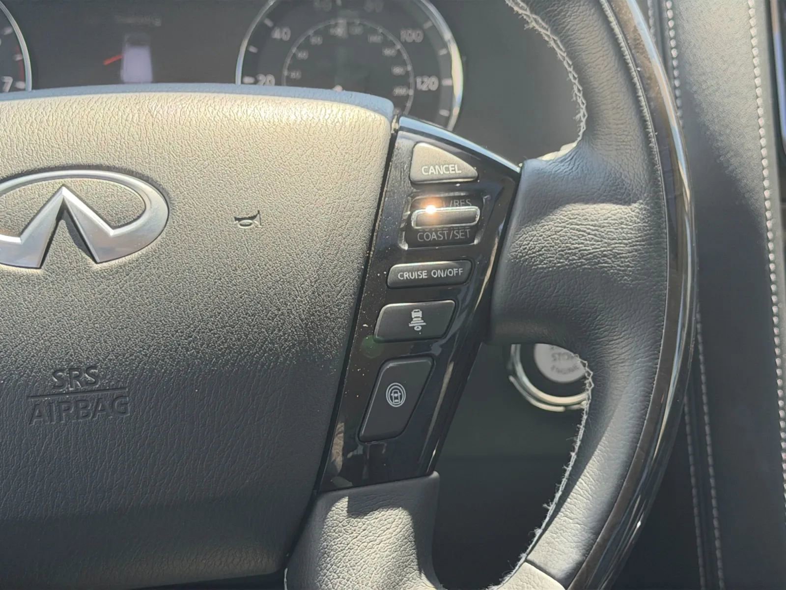 Used 2020 INFINITI QX80 Luxe w/ Proassist Package AWD/4WD image 19