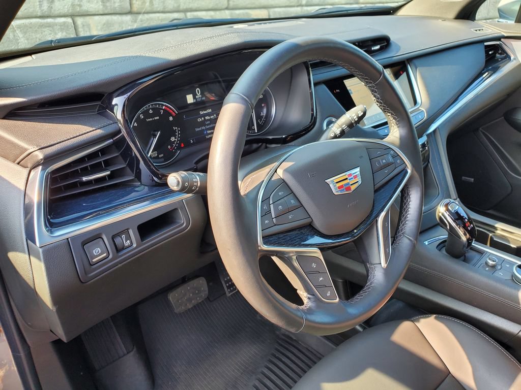 Certified 2024 Cadillac XT5 Premium Luxury w/ LPO, Floor Liner Package AWD/4WD image 19