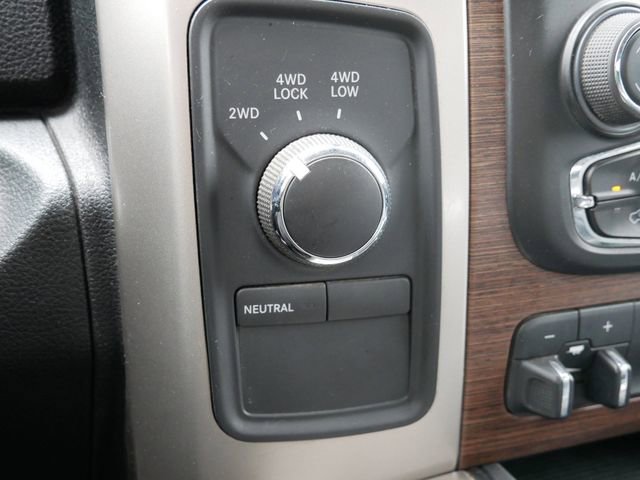 Used 2015 RAM 2500 Laramie w/ Black Appearance Group AWD/4WD image 26