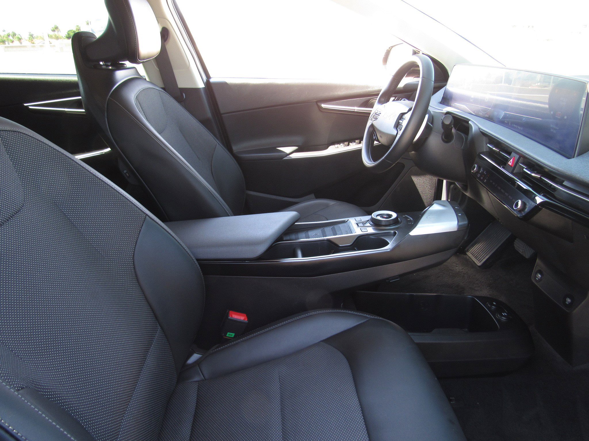 Used 2024 Kia EV6 Light image 8