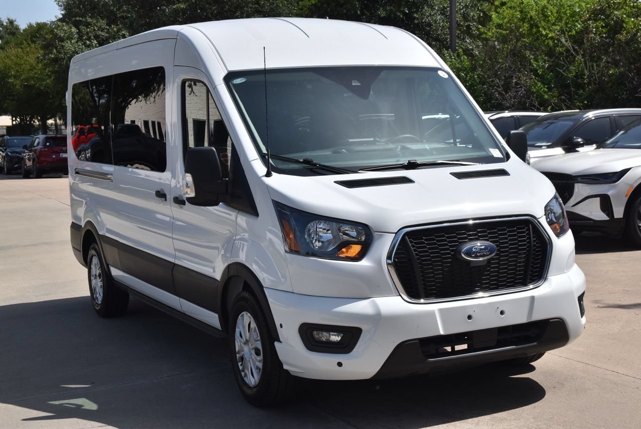 Certified 2025 Ford Transit 350 XLT RWD image 4