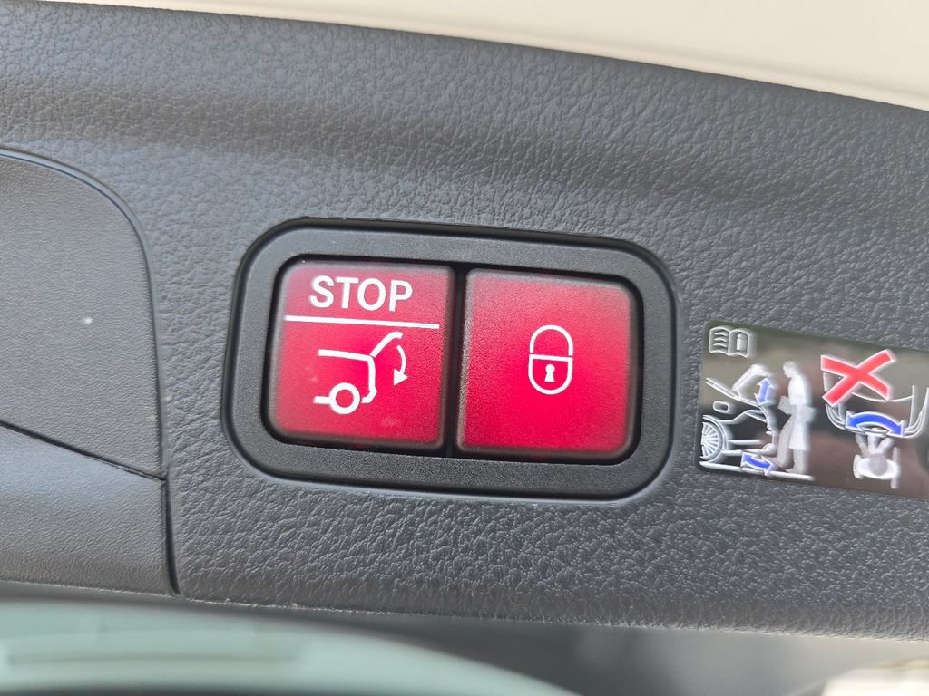 Certified 2026 Mercedes-Benz GLE 350 4MATIC image 20