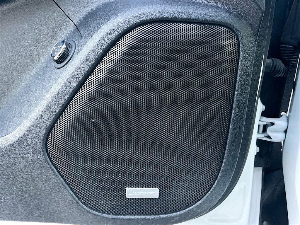 Used 2023 GMC Acadia SLT image 19