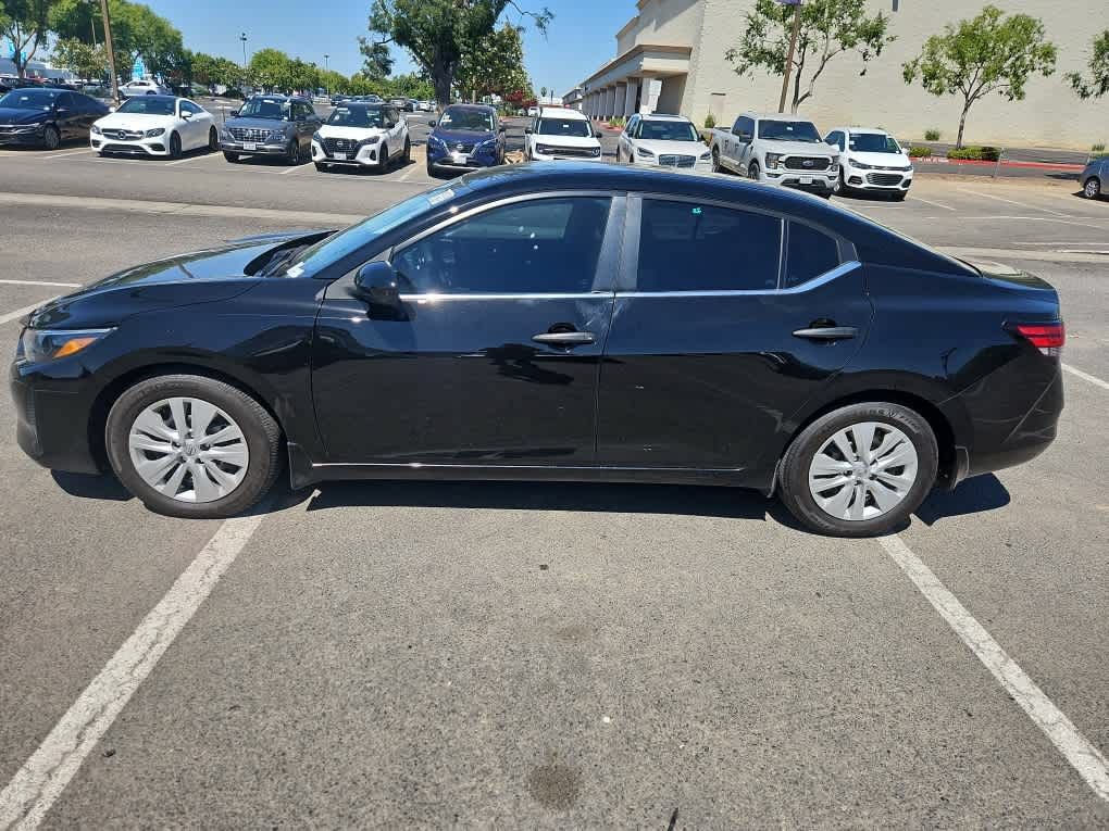 Used 2025 Nissan Sentra S FWD image 5
