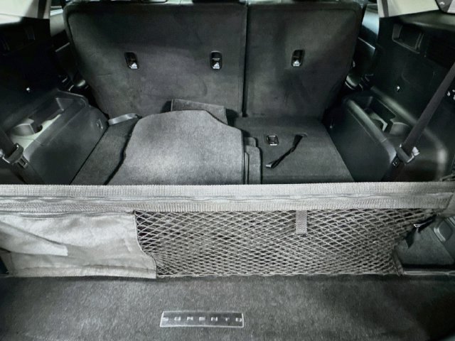 Certified 2023 Kia Sorento S w/ Panoramic Sunroof Package AWD/4WD image 27