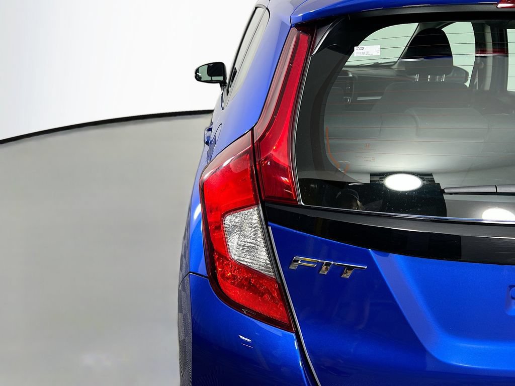 Used 2018 Honda Fit LX image 31