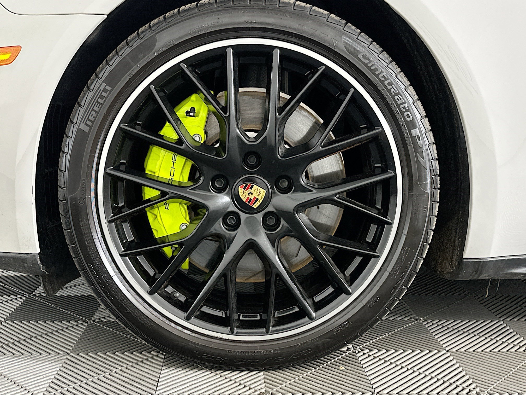 Used 2023 Porsche Panamera 4 Platinum Edition image 35