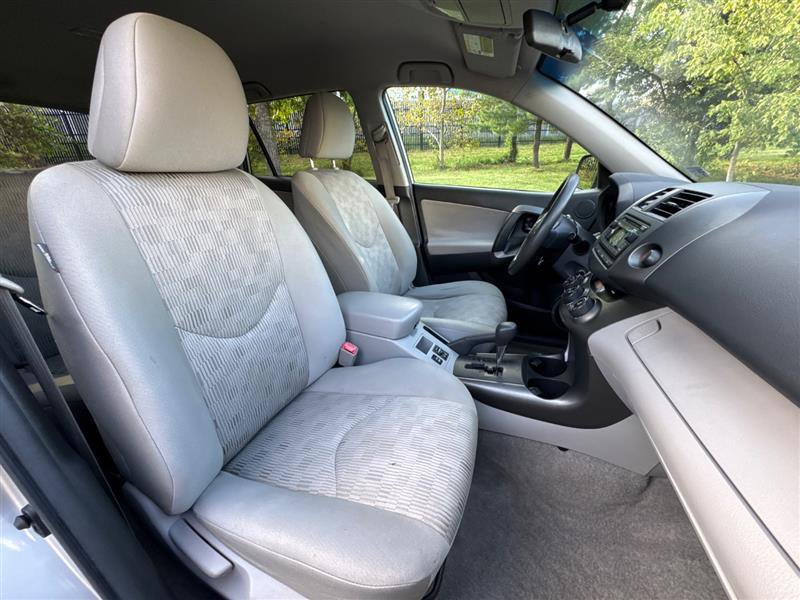 Used 2012 Toyota RAV4 4WD w/ Value Pkg image 38
