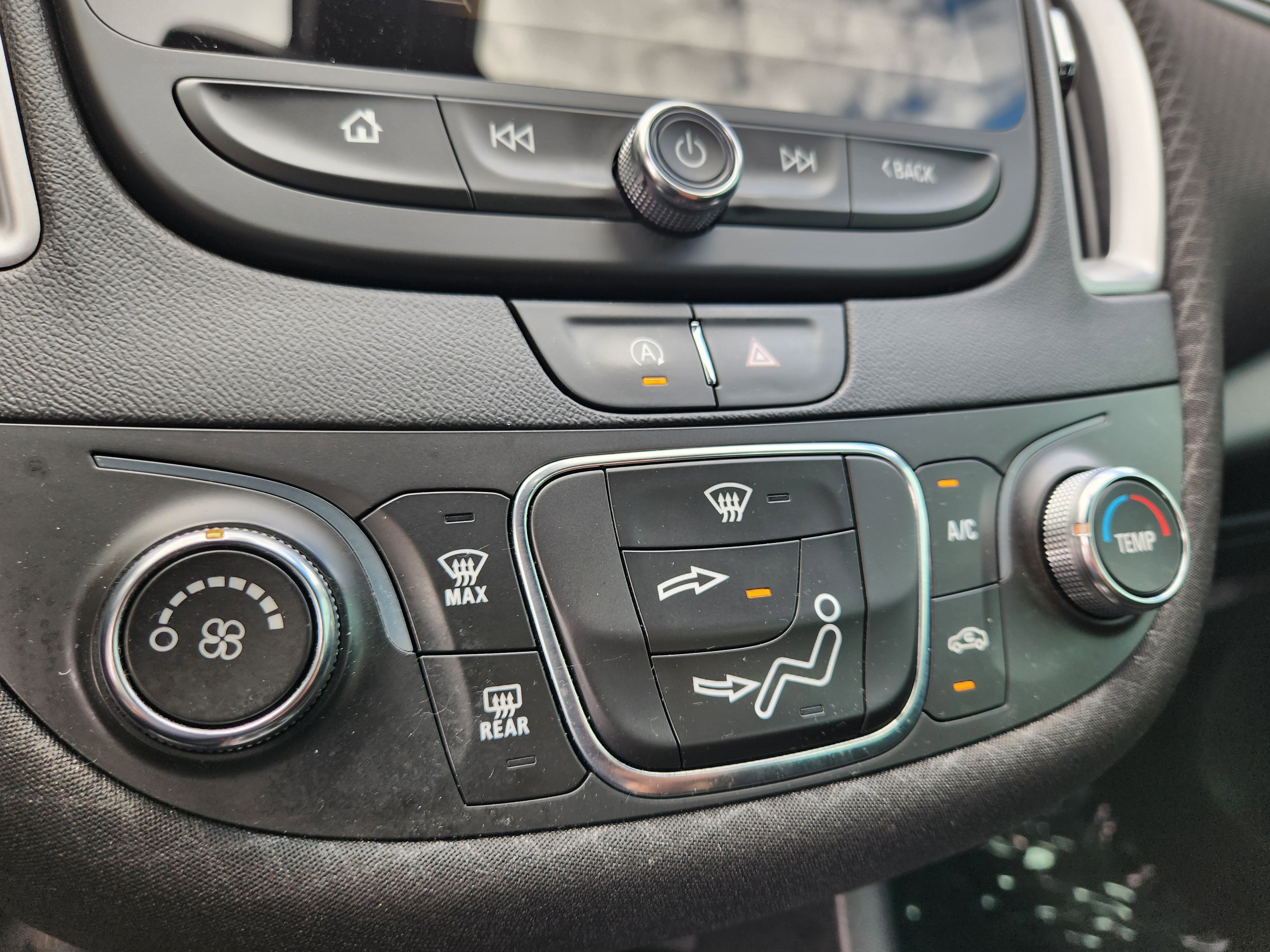 Used 2021 Chevrolet Malibu RS image 25