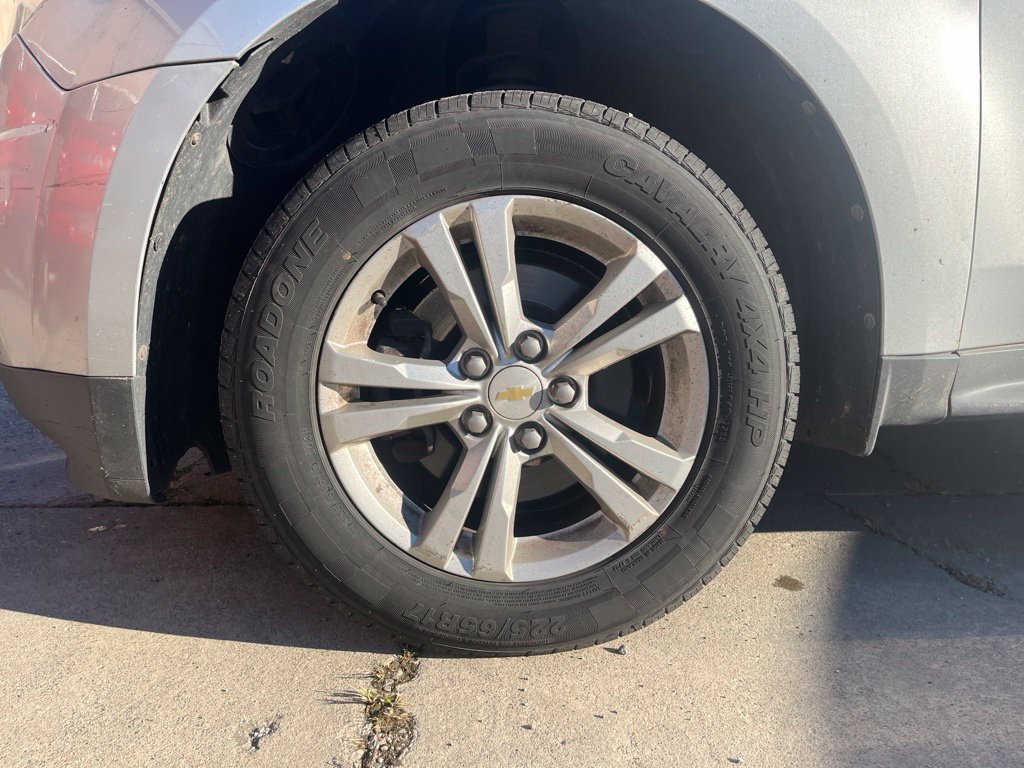 Used 2011 Chevrolet Equinox LT w/ Driver Convenience Package FWD image 9