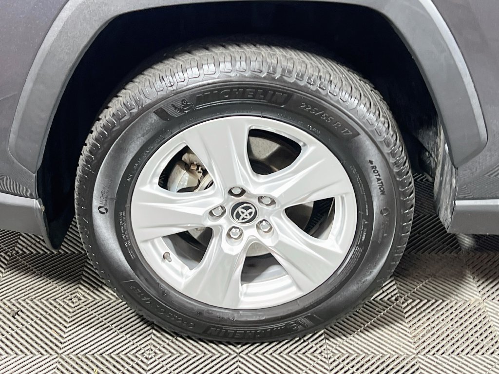 Certified 2020 Toyota RAV4 LE w/ Carpet Mat Package AWD/4WD image 26