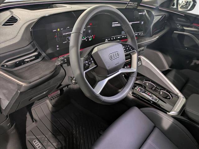 New 2025 Audi Q5 Premium w/ Premium Plus AWD/4WD image 3