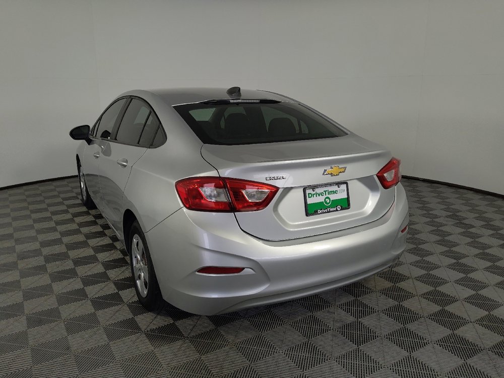 Used 2018 Chevrolet Cruze LS FWD image 5