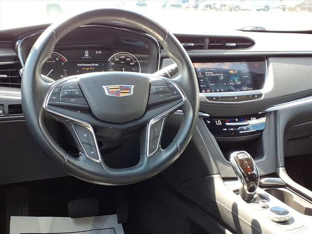 Used 2021 Cadillac XT5 Luxury FWD image 13