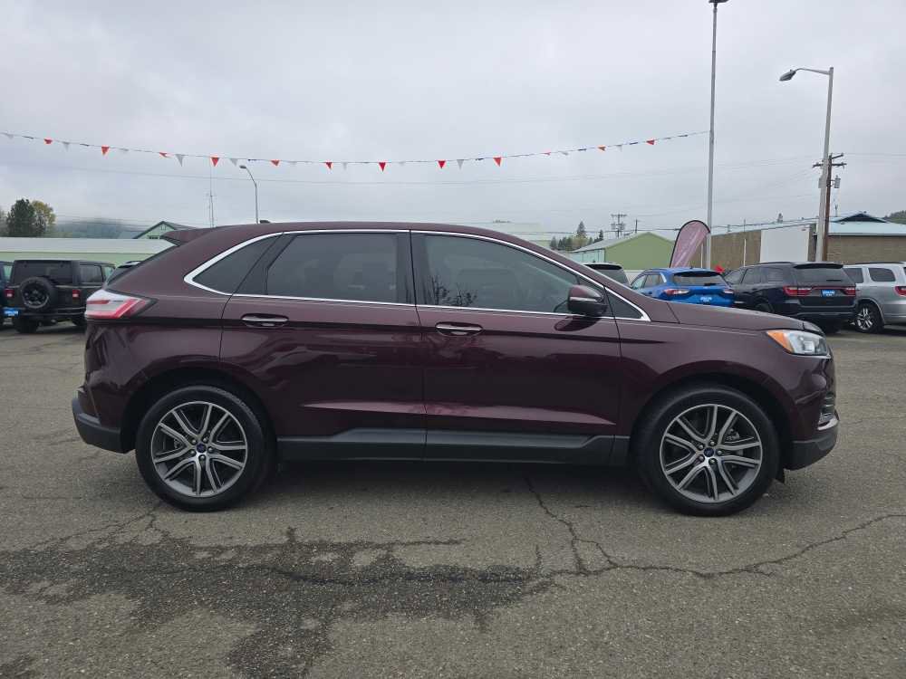 Used 2019 Ford Edge Titanium w/ Class II Trailer Tow Package image 6