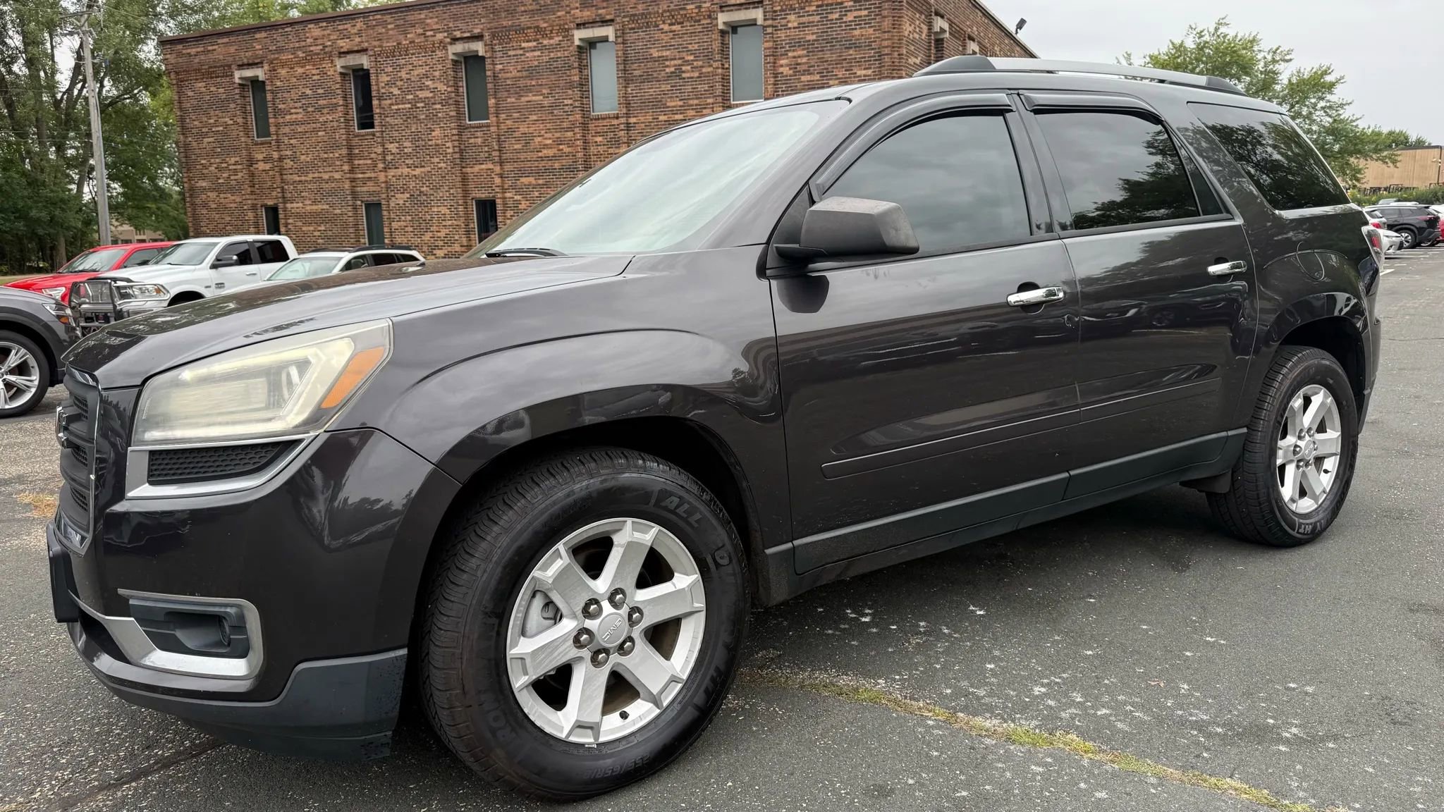 Used 2016 GMC Acadia SLE