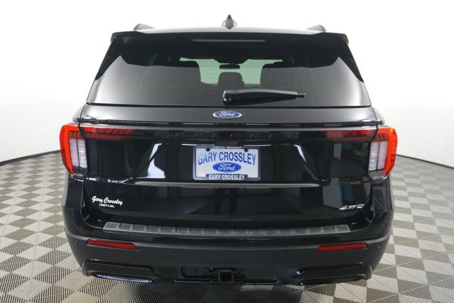 Certified 2025 Ford Explorer ST-Line w/ ST-Line Street Pack image 4