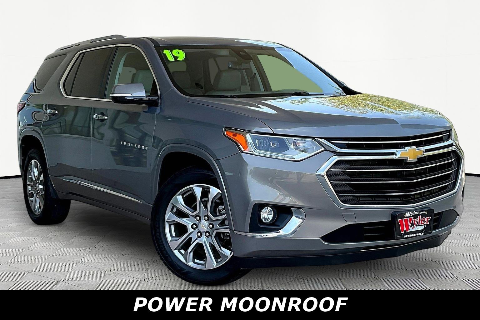 Used 2019 Chevrolet Traverse Premier AWD/4WD image 3