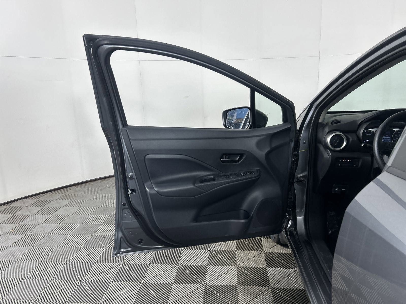 New 2025 Nissan Versa S w/ S Plus Package FWD image 27